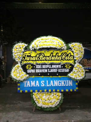 Papan Bunga Duka di Kilmid